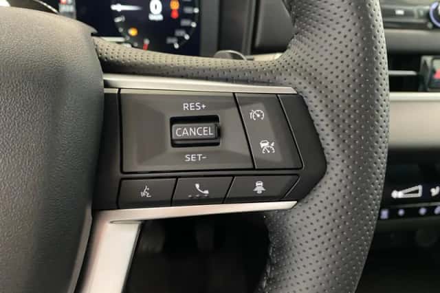 Mitsubishi Outlander (2026) thumbnail 16