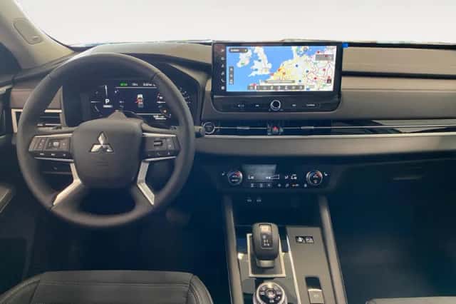 Mitsubishi Outlander (2026) thumbnail 9