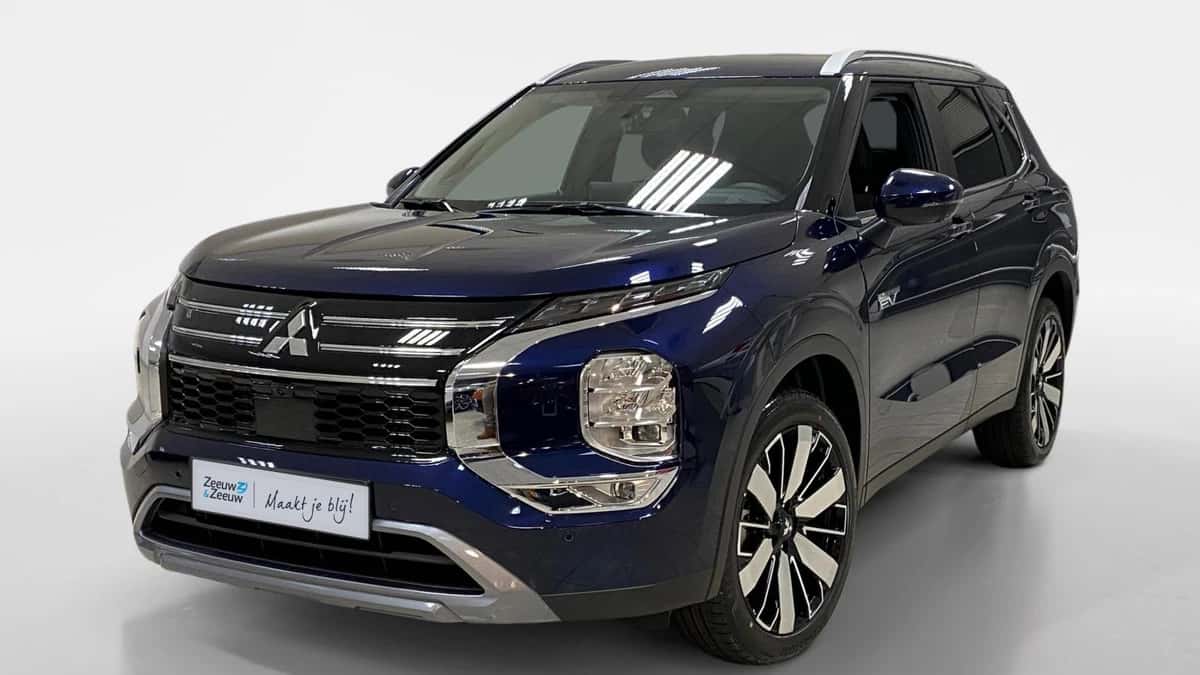 Mitsubishi Outlander (2026) — foto 1