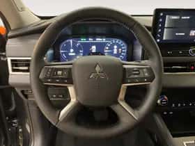Mitsubishi Outlander (2026) thumbnail 11
