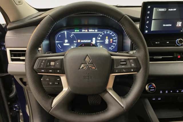 Mitsubishi Outlander (2026) thumbnail 14