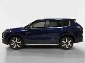 Mitsubishi Outlander (2026) thumbnail 3
