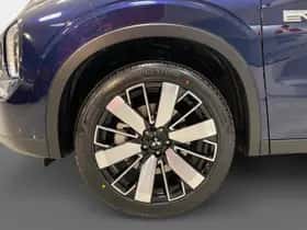 Mitsubishi Outlander (2026) thumbnail 8