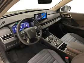 Mitsubishi Outlander (2026) thumbnail 10