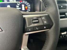 Mitsubishi Outlander (2026) thumbnail 17