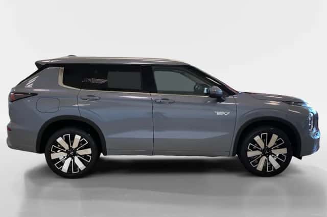 Mitsubishi Outlander (2026) thumbnail 3