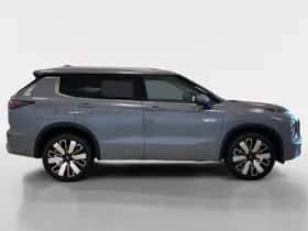 Mitsubishi Outlander (2026) thumbnail 3