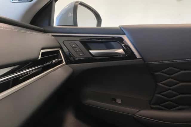 Mitsubishi Outlander (2026) thumbnail 22