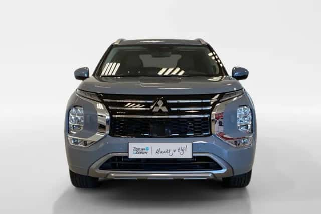 Mitsubishi Outlander (2026) thumbnail 4