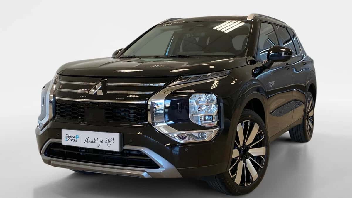 Mitsubishi Outlander (2026) — foto 1