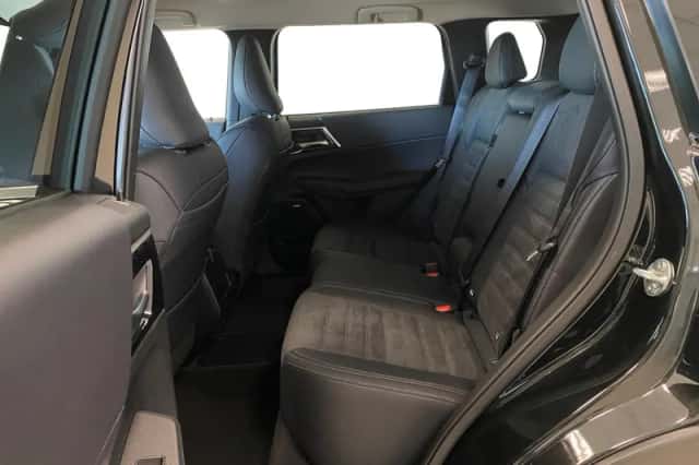 Mitsubishi Outlander (2026) thumbnail 17