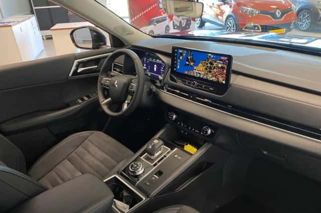 Mitsubishi Outlander (2026) thumbnail 19