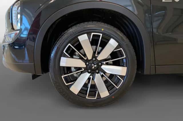Mitsubishi Outlander (2026) thumbnail 7