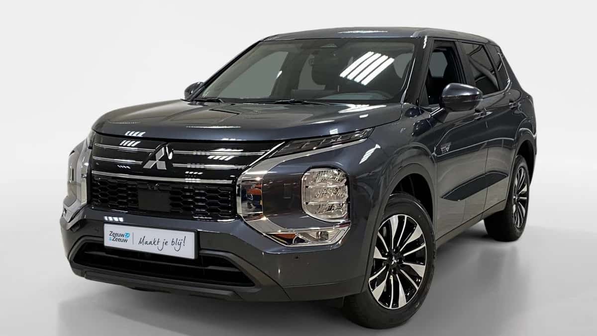 Mitsubishi Outlander (2026) — foto 1