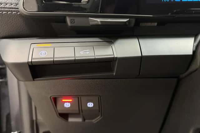 Mitsubishi Eclipse Cross (2026) thumbnail 11