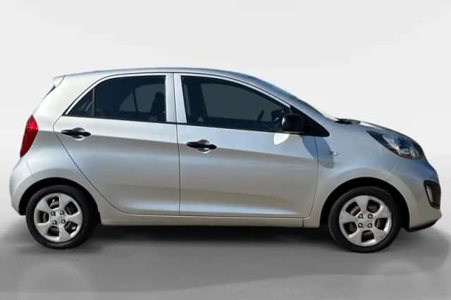 Kia Picanto (2012) thumbnail 5