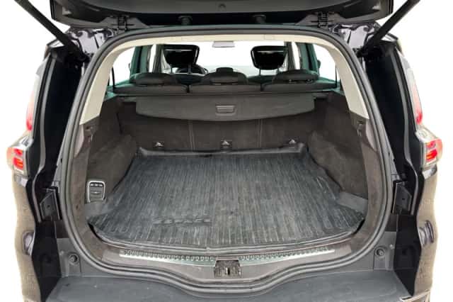 Renault Espace (2018) thumbnail 18