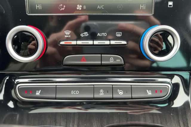 Renault Espace (2018) thumbnail 24