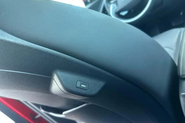 Kia Niro (2024) thumbnail 32