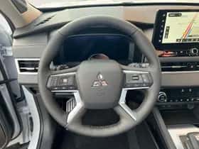 Mitsubishi Outlander (2026) thumbnail 22