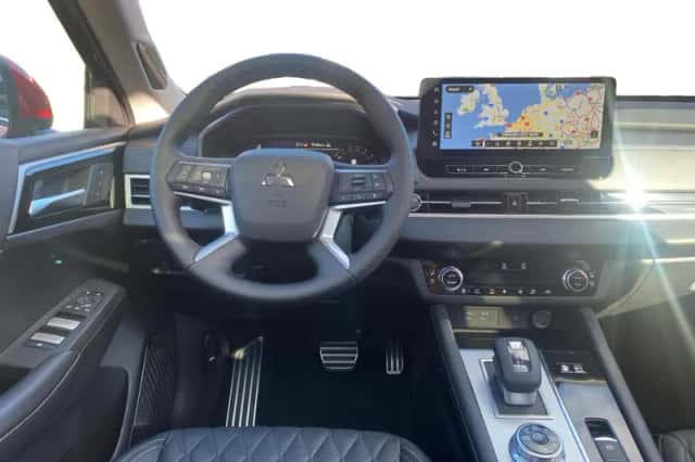 Mitsubishi Outlander (2026) thumbnail 14