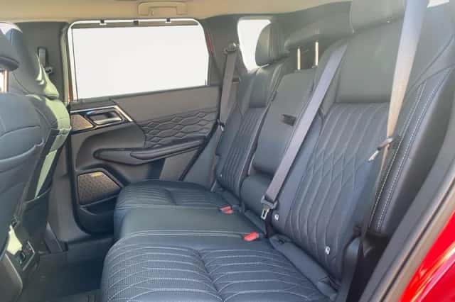 Mitsubishi Outlander (2026) thumbnail 24