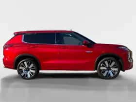 Mitsubishi Outlander (2026) thumbnail 4