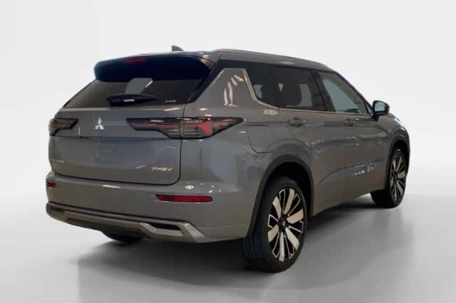 Mitsubishi Outlander (2026) thumbnail 2