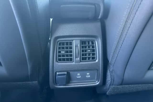 Mitsubishi Grandis (2026) thumbnail 32