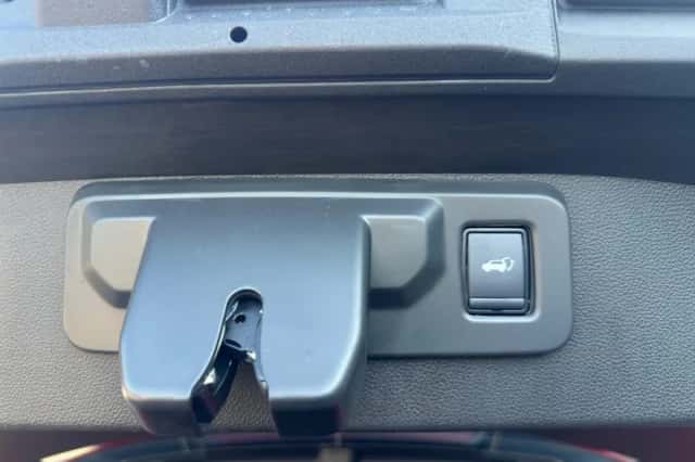 Mitsubishi Grandis (2026) thumbnail 33