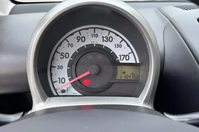 Peugeot 107 (2013) thumbnail 18