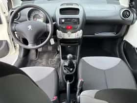 Peugeot 107 (2013) thumbnail 19