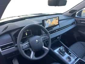 Mitsubishi Outlander (2026) thumbnail 19