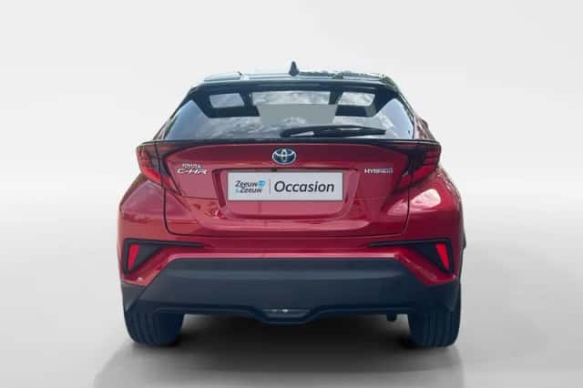Toyota C-HR (2023) thumbnail 4