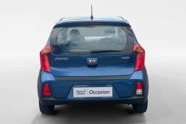 Kia Picanto (2015) thumbnail 4