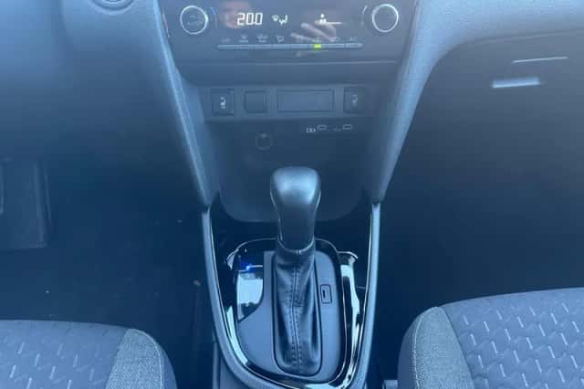 Toyota Yaris Cross (2025) thumbnail 12
