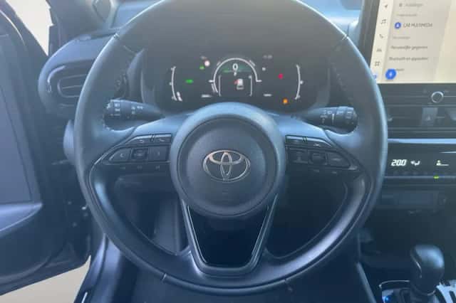 Toyota Yaris Cross (2025) thumbnail 16