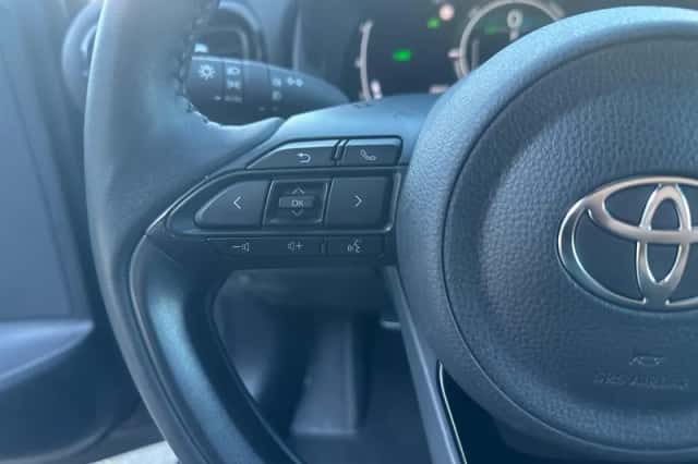 Toyota Yaris Cross (2025) thumbnail 17