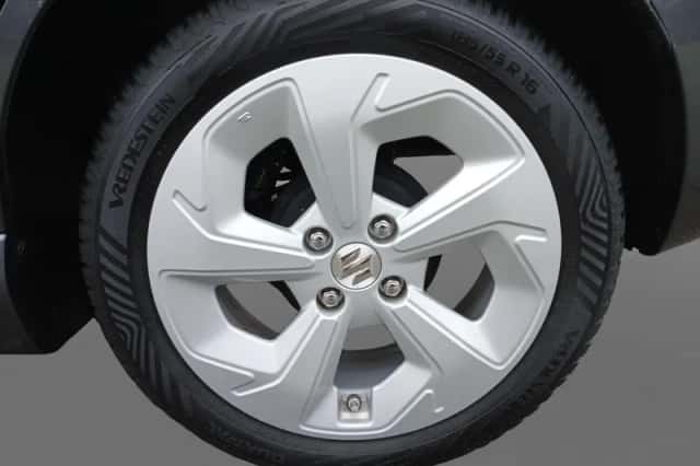 Suzuki Swift (2025) thumbnail 26