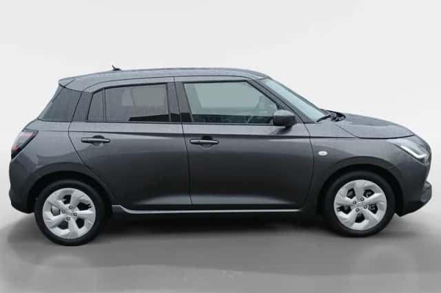 Suzuki Swift (2025) thumbnail 4
