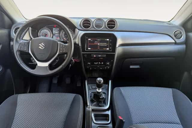 Suzuki Vitara (2024) thumbnail 8