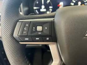 Mitsubishi Outlander (2026) thumbnail 16