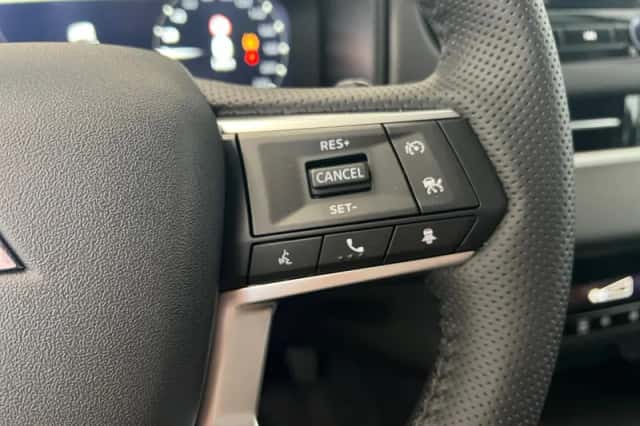 Mitsubishi Outlander (2026) thumbnail 17