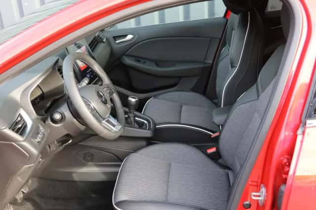 Mitsubishi Colt (2024) thumbnail 20