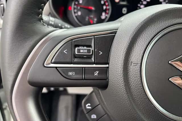 Suzuki Swift (2025) thumbnail 17
