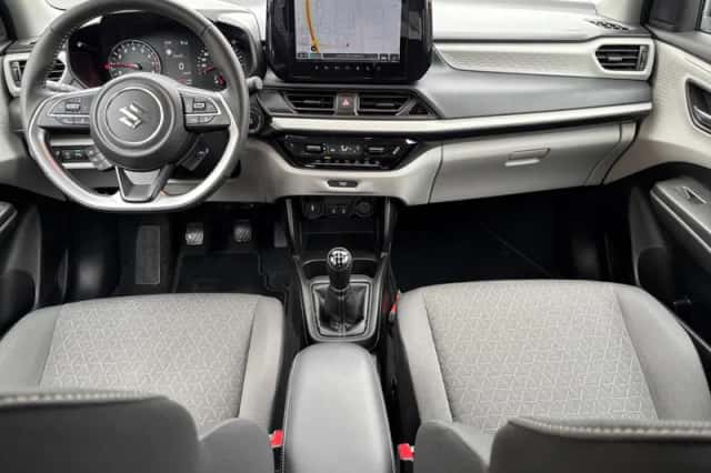 Suzuki Swift (2025) thumbnail 20