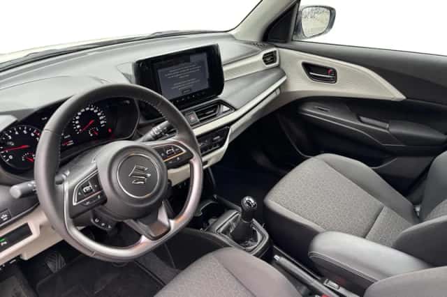 Suzuki Swift (2025) thumbnail 9