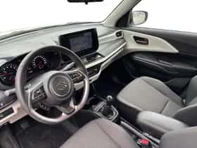 Suzuki Swift (2025) thumbnail 9