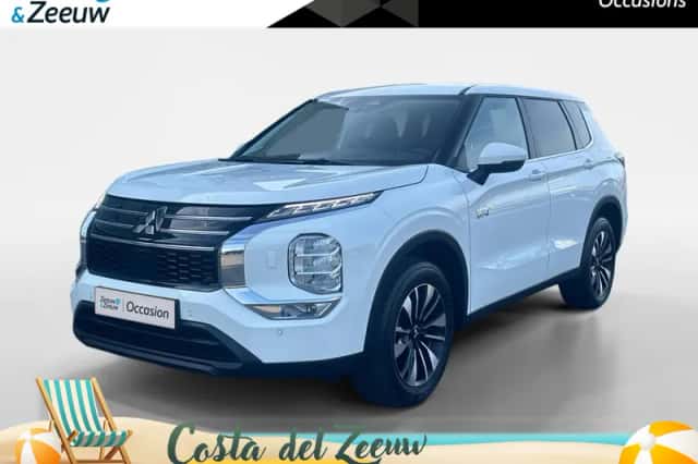 Mitsubishi Outlander (2025) thumbnail 1