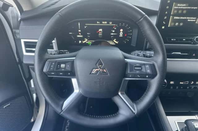 Mitsubishi Outlander (2025) thumbnail 18